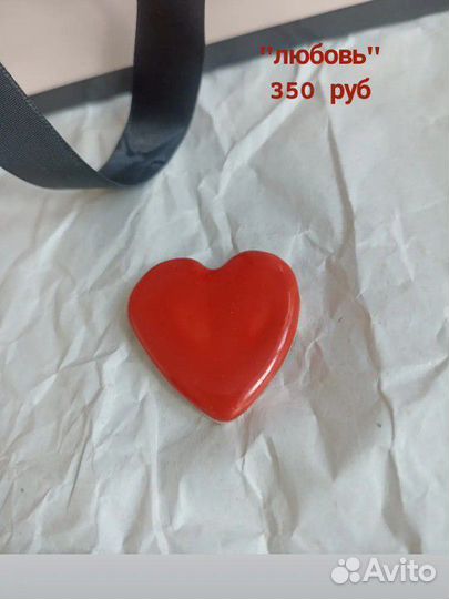 Керамическая брошка сердце