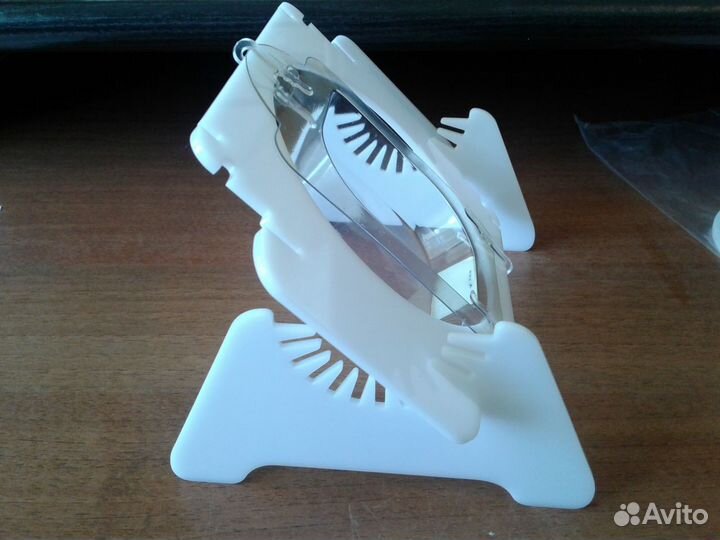 Столик для мыловара (мыльберт) новый