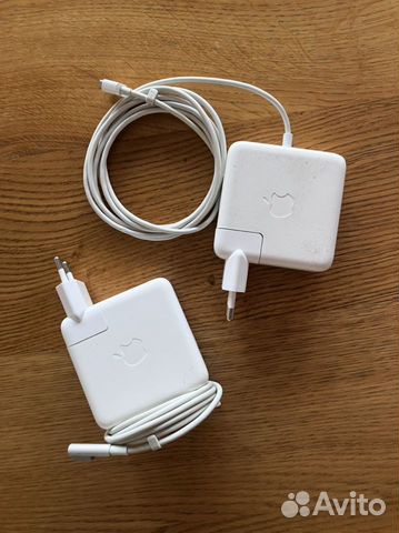 Две зарядки для Macbook