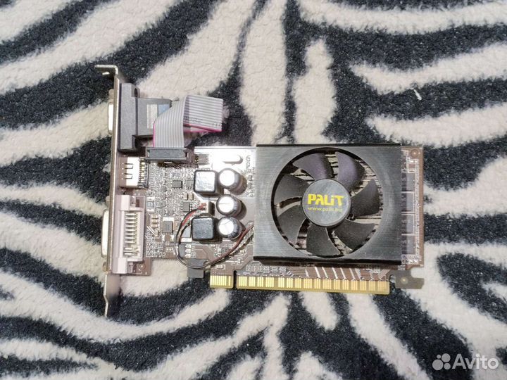 Видеокарта gt520