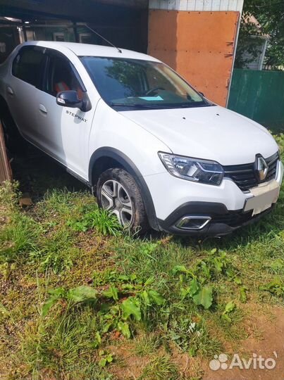 Renault Logan Stepway 1.6 AT, 2021, 12 000 км