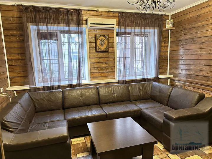 2-к. квартира, 70 м², 2/4 эт.