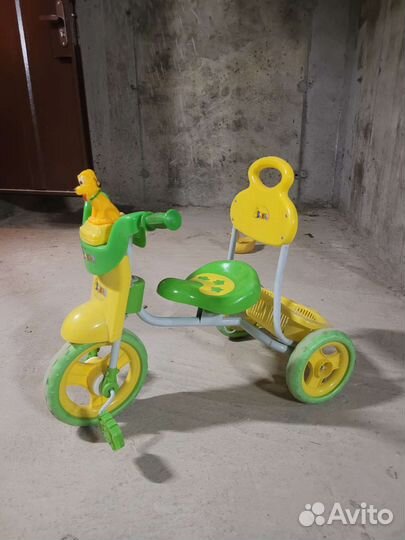 Детский трехколесный велосипед бу