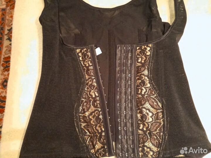 Красивый утягивающий костюм корсет два варианта