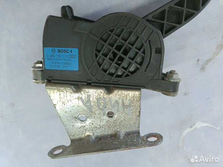 Электронная педаль газа Нива