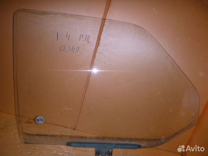 Стекло двери передней правой Volkswagen transporte