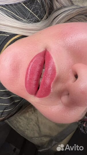 Перманентный макияж бровей губ и век татуаж