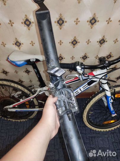 Продам велосипед марки cube