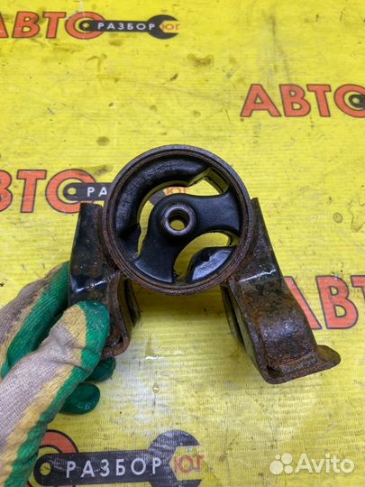 Подушка кпп Hyundai Elantra HD G4FC 2009