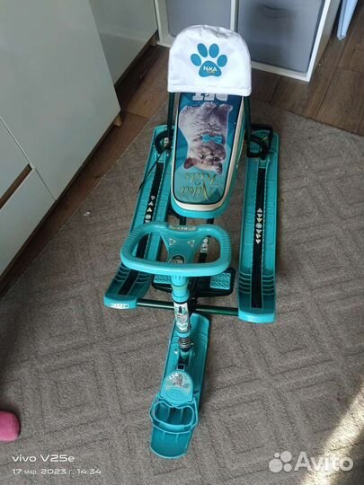 Детский снегокат