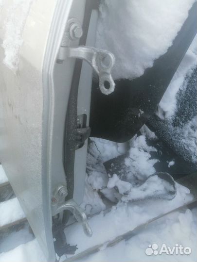 Петли двери Ford Focus II универсал