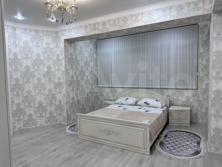 2-к. квартира, 90 м², 10/10 эт.