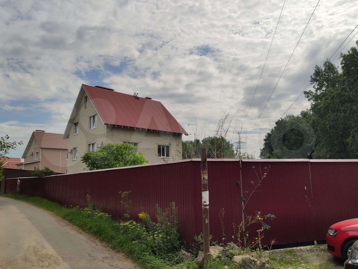 Дом 200 м² на участке 10,4 сот.