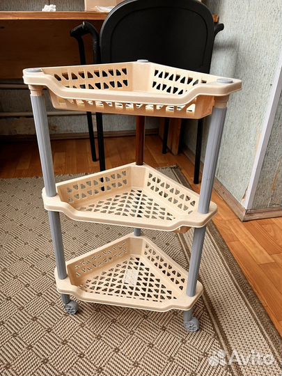 Этажерка угловая