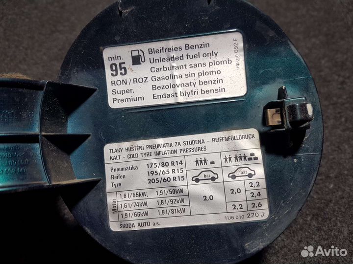 Лючок бензобака Skoda Octavia tour a4 хетчбек