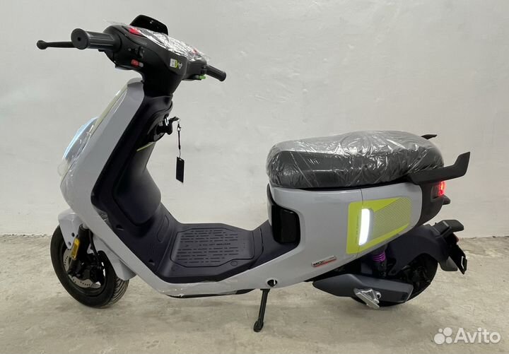 Электроскутер NIU MQi Pro новый