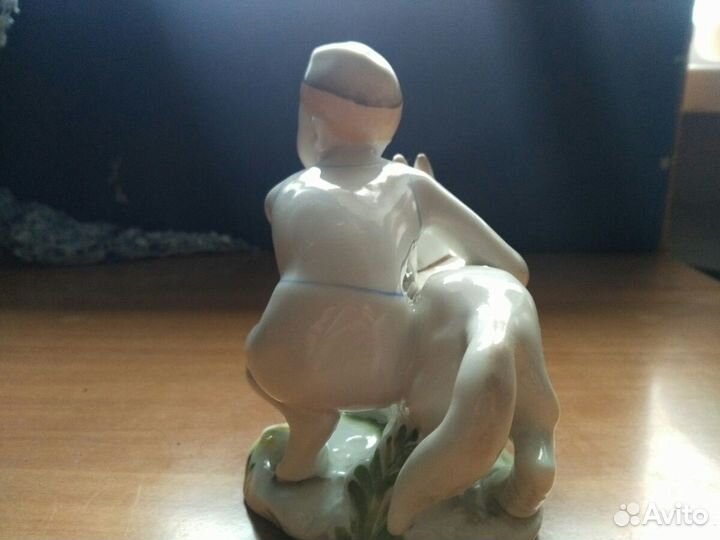 Мальчик с собакой