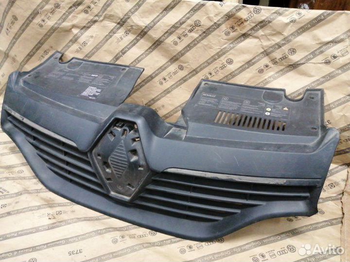 Решетка радиатора Renault Logan 2