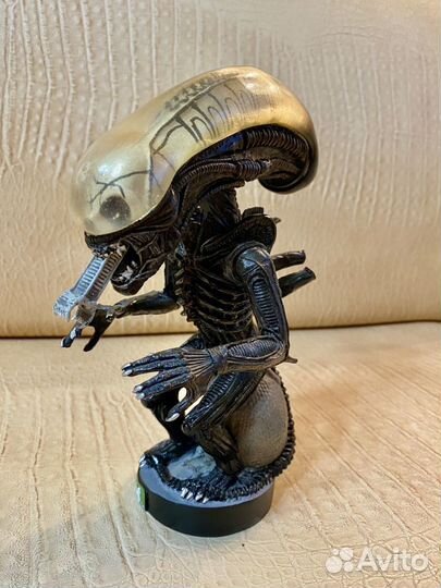 Фигурка Neca Head Knocker Alien. Xenomorph 23 cm