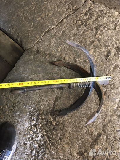 Якорь для лодки