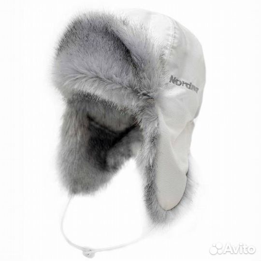 Зимняя женская шапка