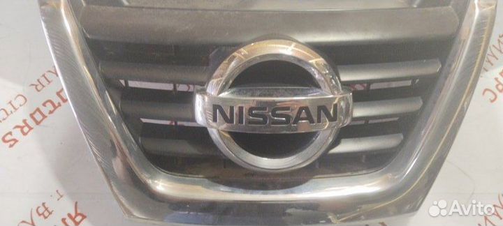 Решетка радиатора Nissan Juke NF15 MR16DT 2012