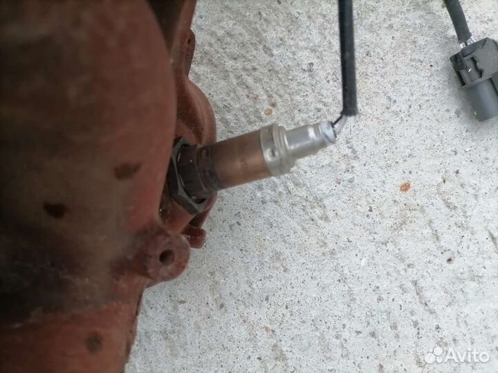 Коллектор с лямба зондом нисан примера