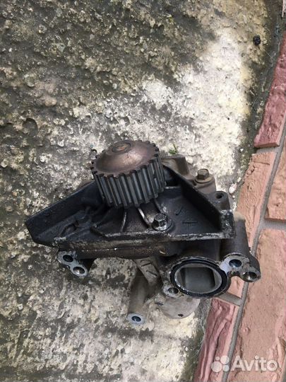 Помпа peugeot 407