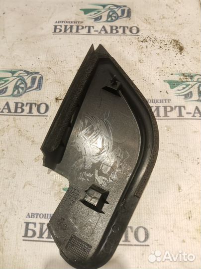 Накладка уголок передней правой двери Nissan Qashqai I (2006—2010)