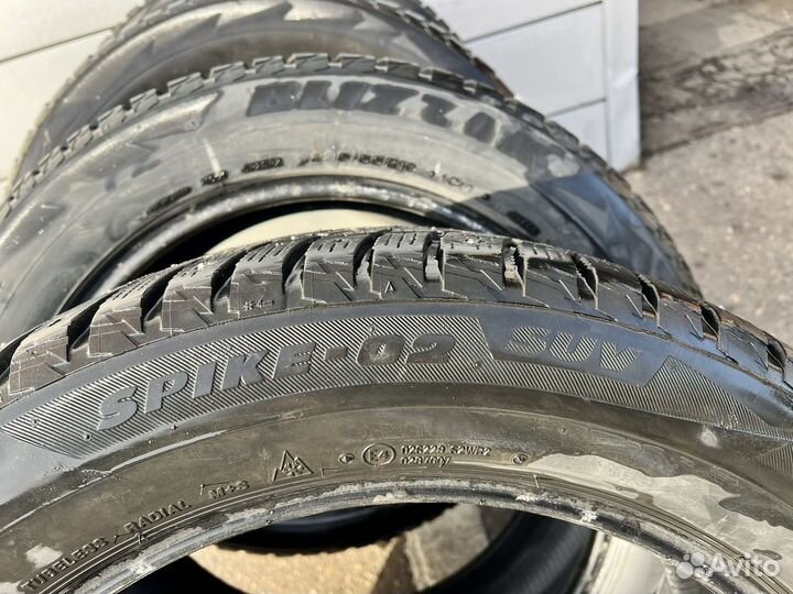 Bridgestone Blizzak Spike-02 SUV 235/55 R19 101T