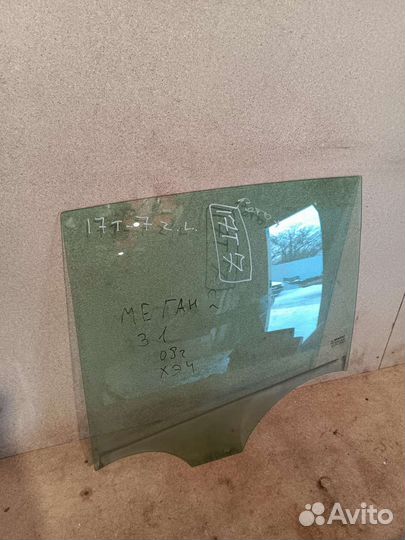 Стекло задней левой двери Renault Megan 2 хэтчбэк