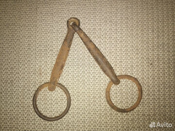 Удила железные. Кованные