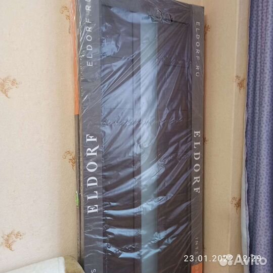 Двери новые 2 шт 700*2000