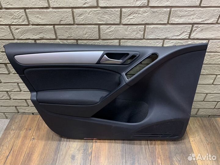 VW Golf 6 Обшивка двери передней левой и правой