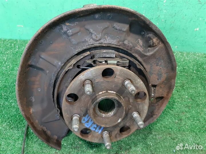 Кулак задний правый Lexus GS 450H 2007