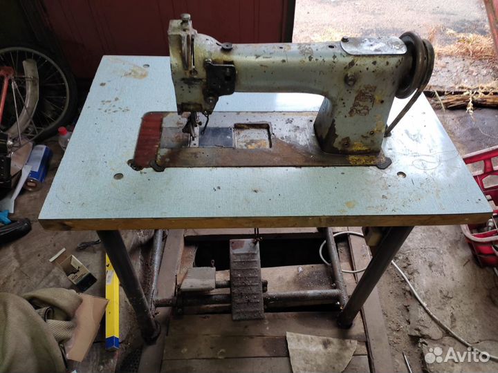 Швейная машина