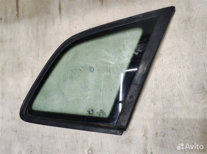 Форточка задняя правая Audi A3 8P