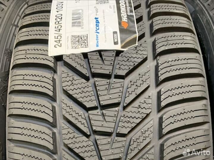 Pirelli Scorpion Ice Zero 2 245/45 R20 103H