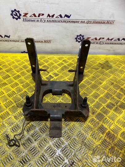 Кронштейн запасного колеса Man Tgl Tgm
