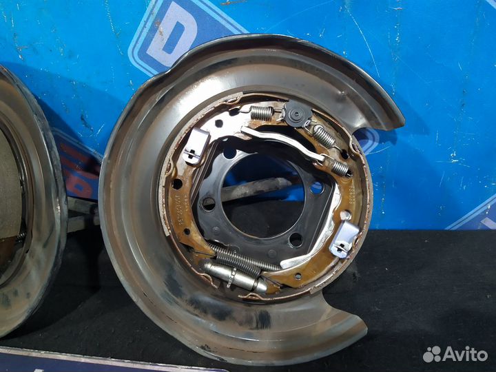 Кожух тормозного диска Subaru WRX VA V10