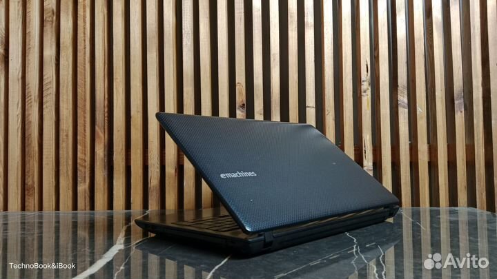 Ноутбук Acer Emachines E732G на SSD