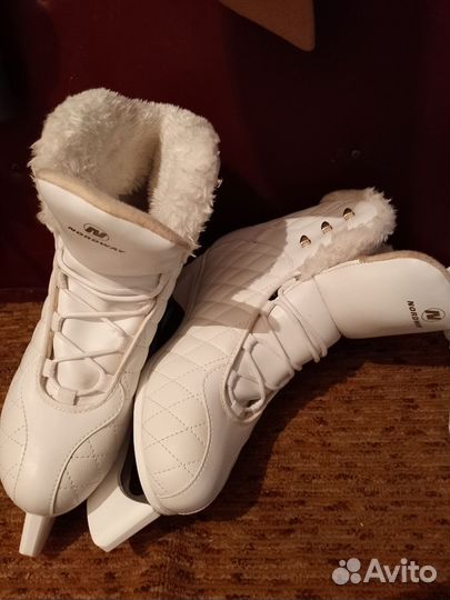 Коньки фигурные