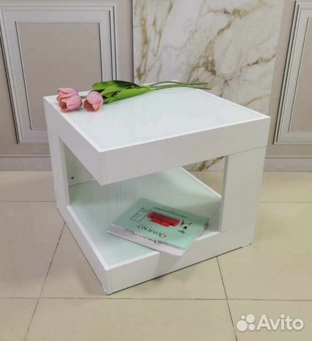 Столик журнальный