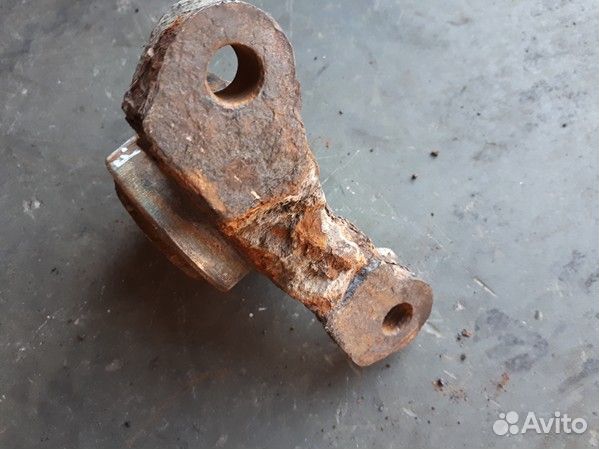 Кронштейн вала тормозого заднего левого MAN