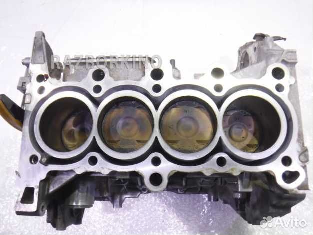Блок двигателя Хонда Civic 4D 8