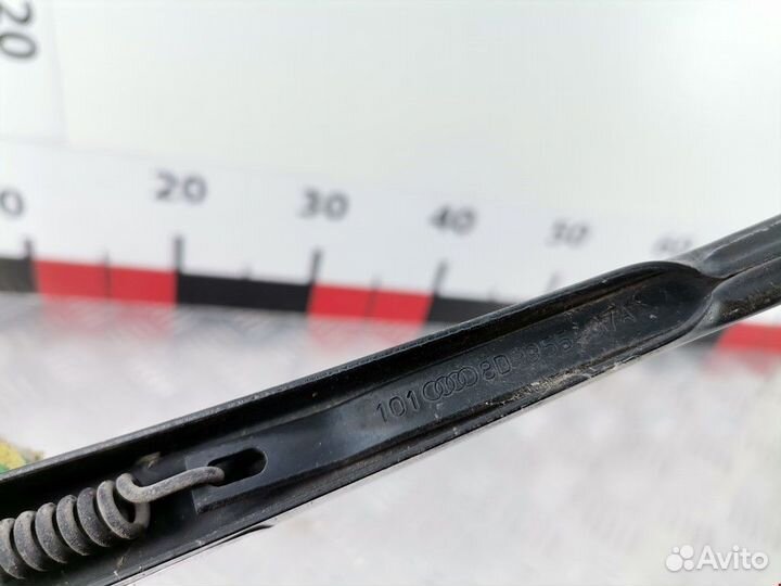 Щеткодержатель задний Volkswagen Passat B5 1999