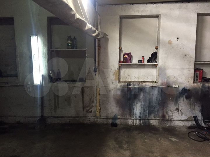 Гараж, > 30 м²