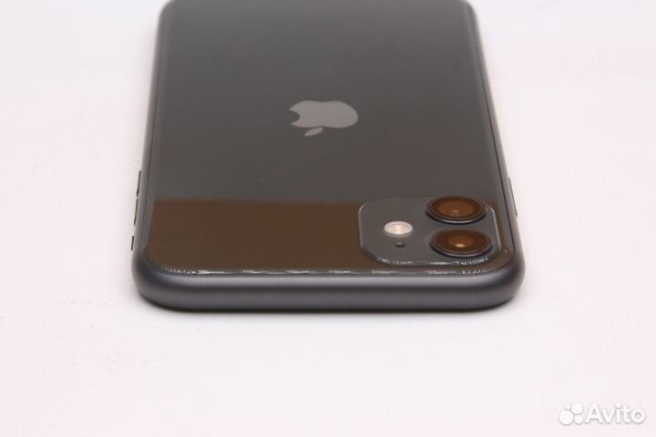 Телефон Apple iPhone 11 128Gb Black