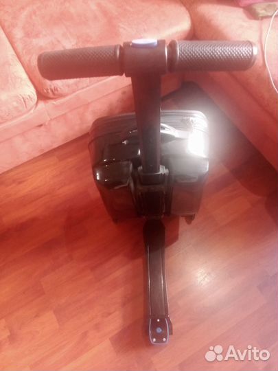 Чемодан самокат