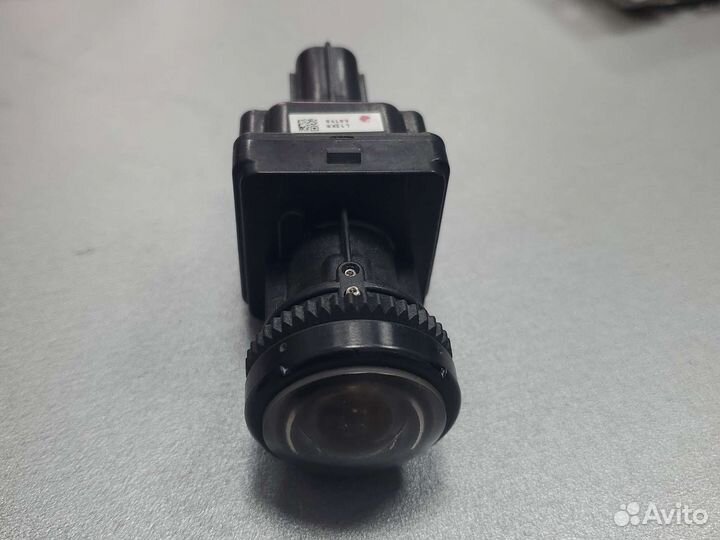 Камера передняя Toyota Land Cruiser